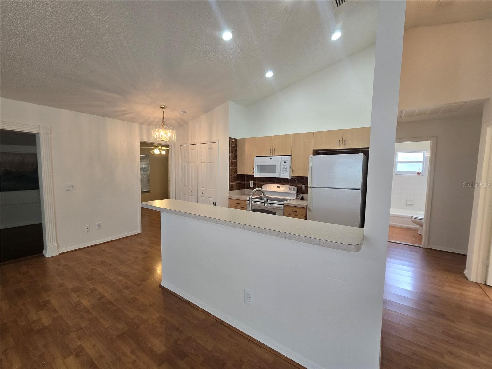 Single Family Residence at 1926 29TH AVE N, ST PETERSBURG, photo 9 of 41