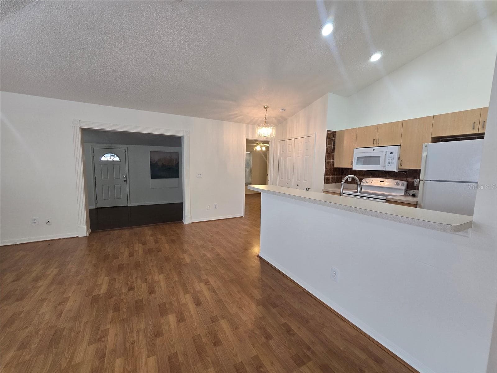 Single Family Residence at 1926 29TH AVE N, ST PETERSBURG, photo 10 of 41