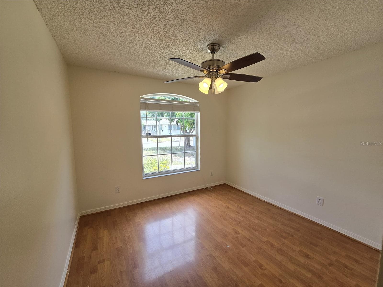 Single Family Residence at 1926 29TH AVE N, ST PETERSBURG, photo 17 of 41
