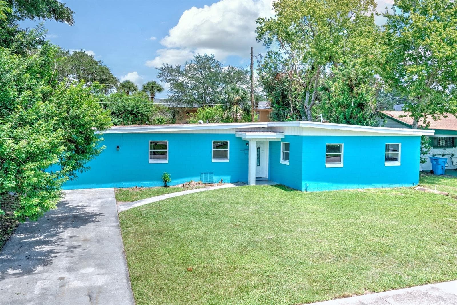 3009 MARATHON AVE