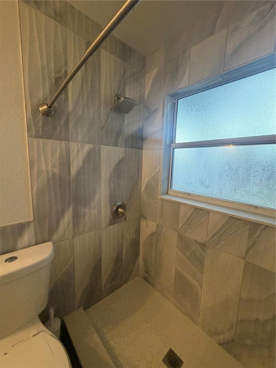 Bathroom - 464 NEW MEADOWS CT, OCOEE