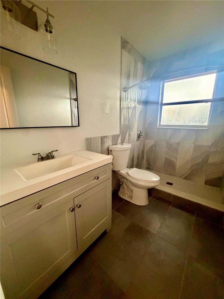 Upgraded Bathroom - 464 NEW MEADOWS CT, OCOEE