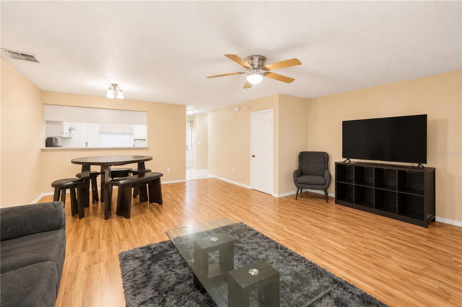 Townhouse at 602 SAINT HENRY DR, BRANDON, photo 3 of 29
