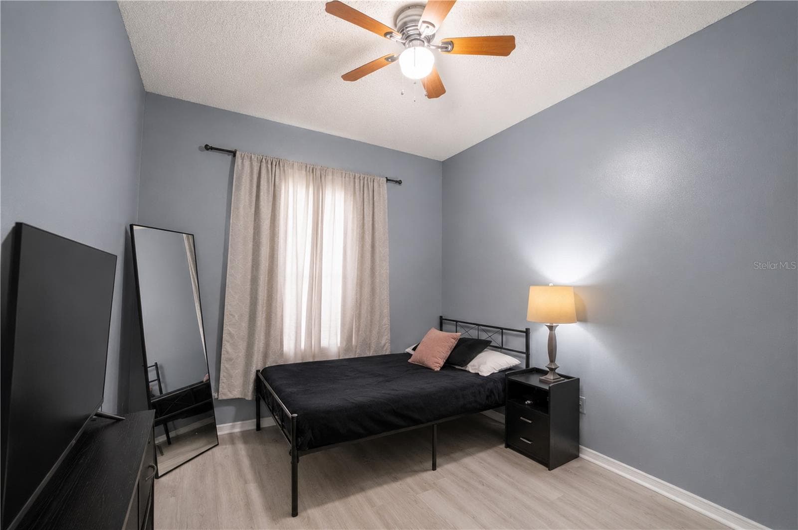 Townhouse at 602 SAINT HENRY DR, BRANDON, photo 11 of 29