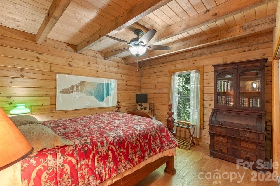 Guest Room 1 on the Main Level - 4435 Flat Mountain Road, Highlands