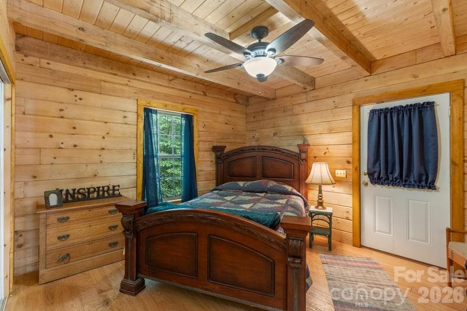 Guest Room 2 on the Main Level - 4435 Flat Mountain Road, Highlands