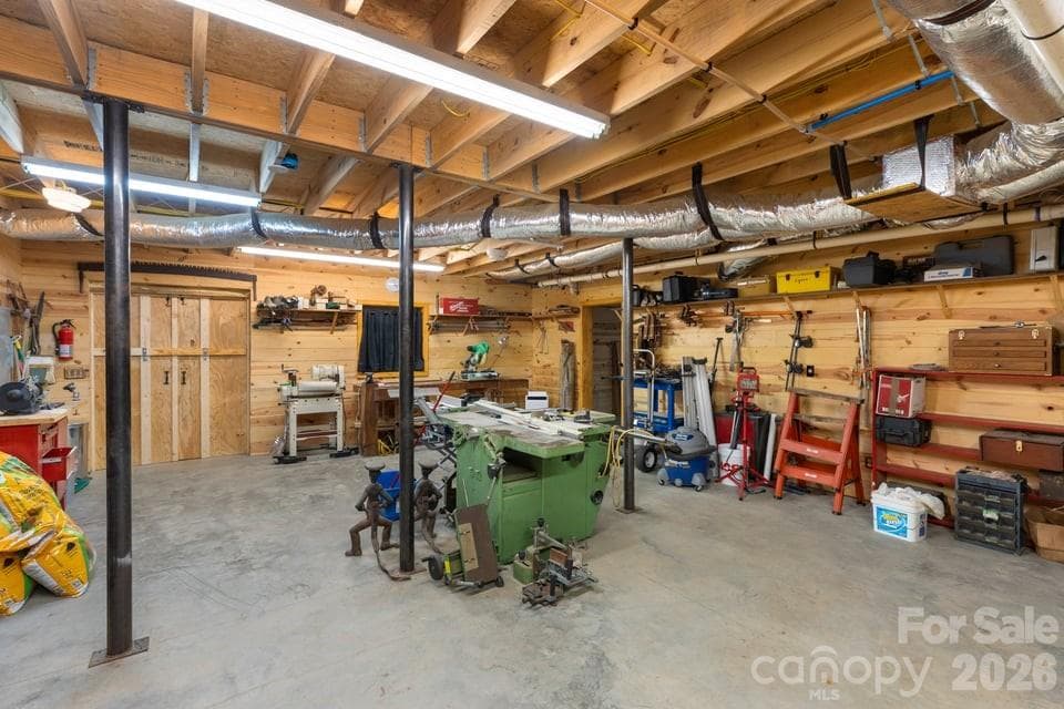 Workshop - 4435 Flat Mountain Road, Highlands