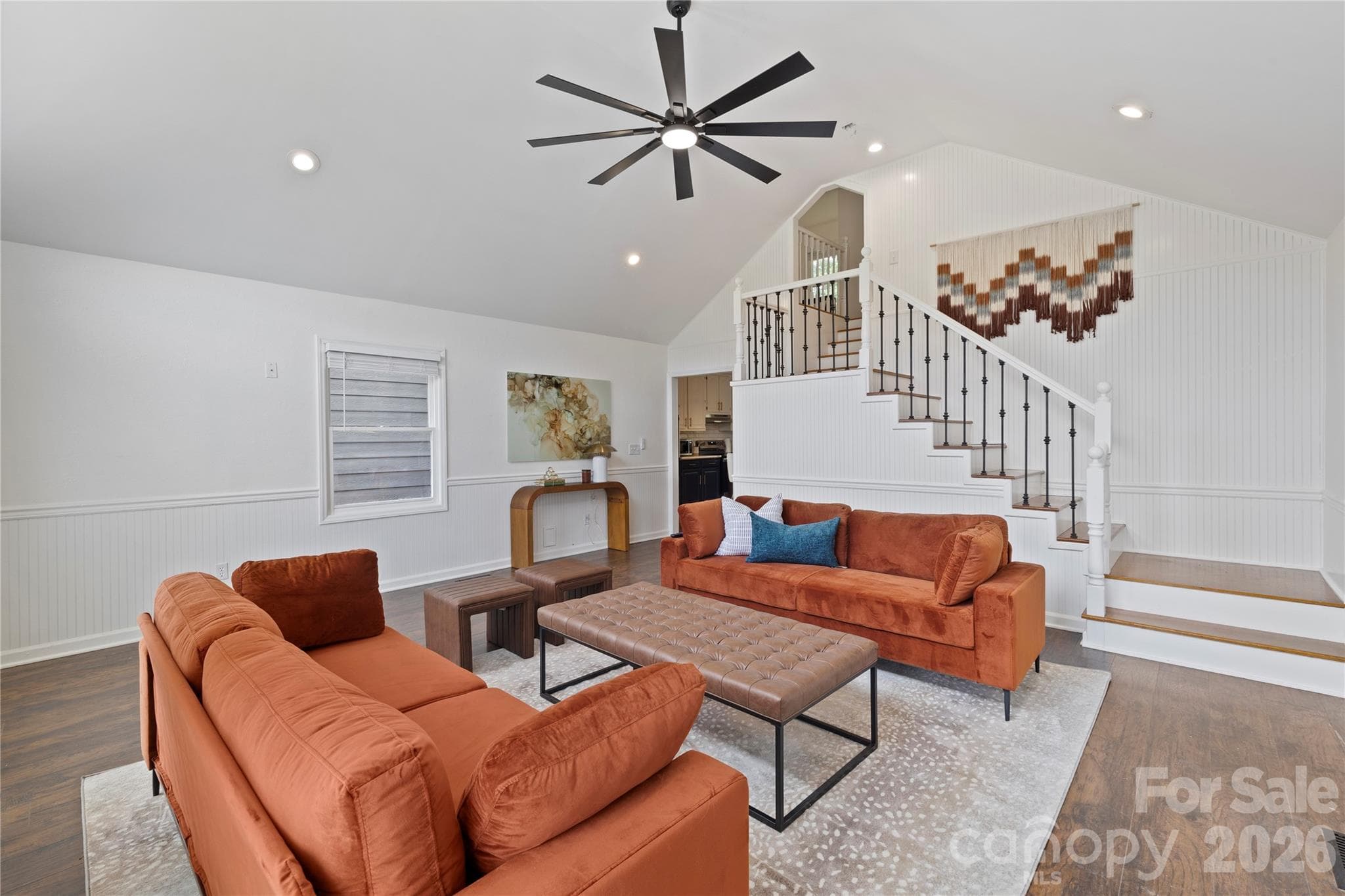 Living Room - 3954 NC 80 Highway, Bakersville