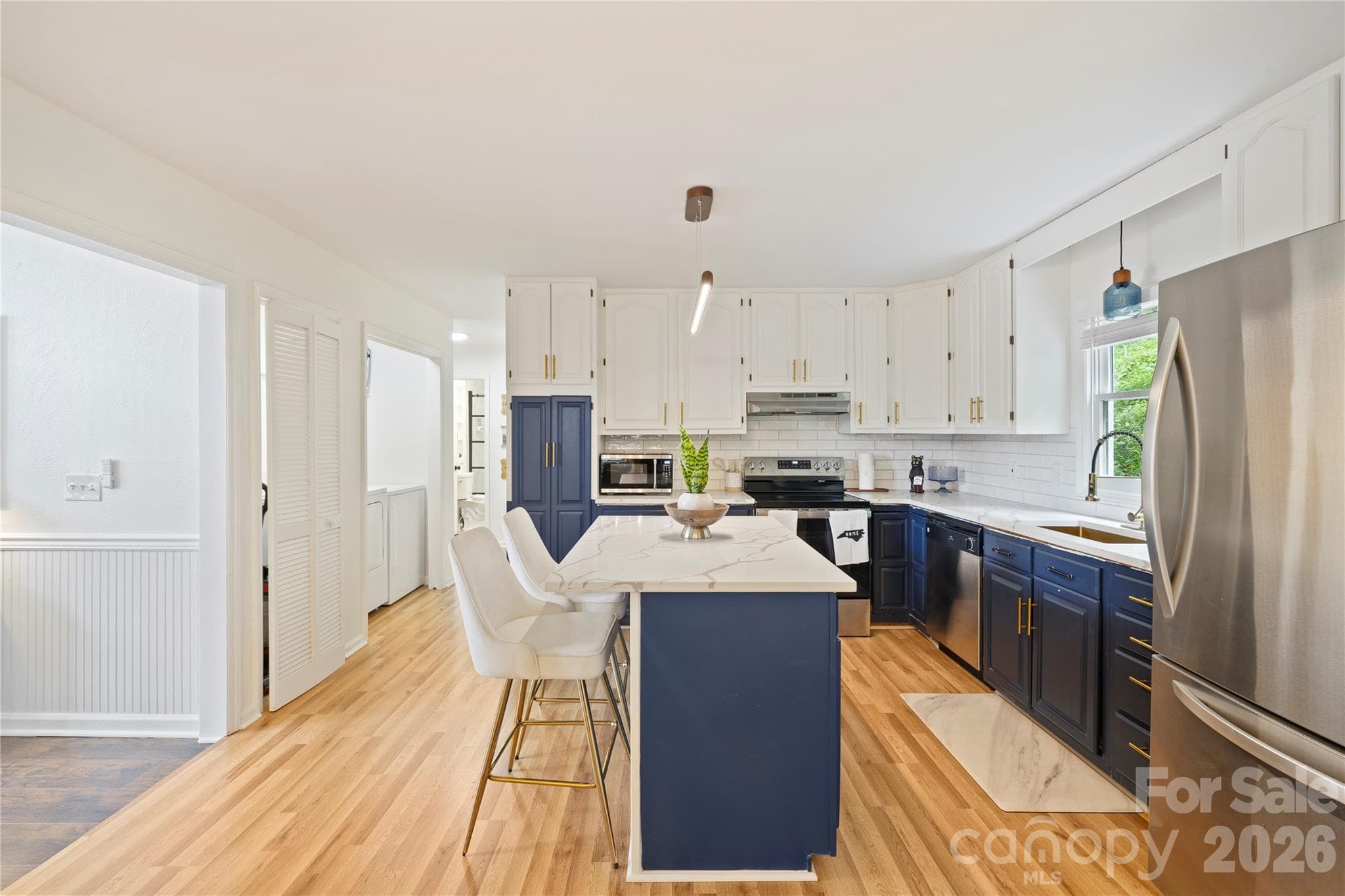 Kitchen - 3954 NC 80 Highway, Bakersville