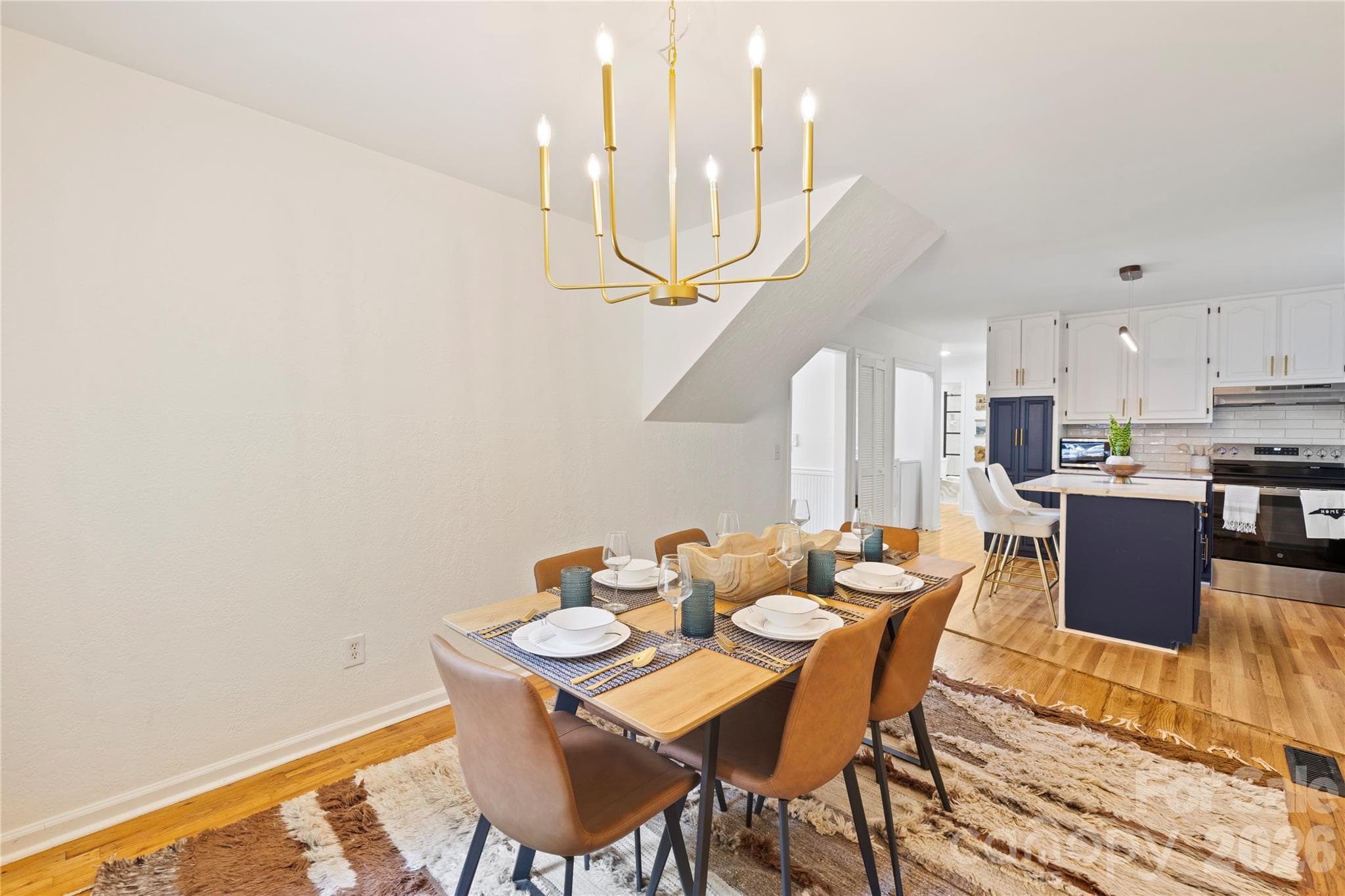 Dining area - 3954 NC 80 Highway, Bakersville
