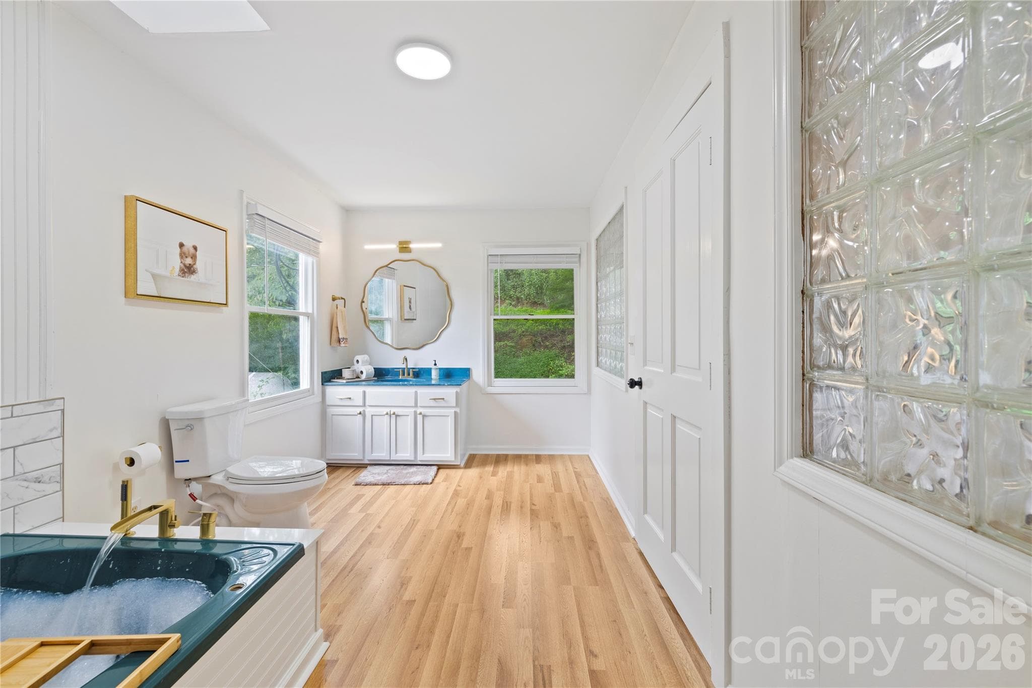 Upstairs Bathroom - 3954 NC 80 Highway, Bakersville