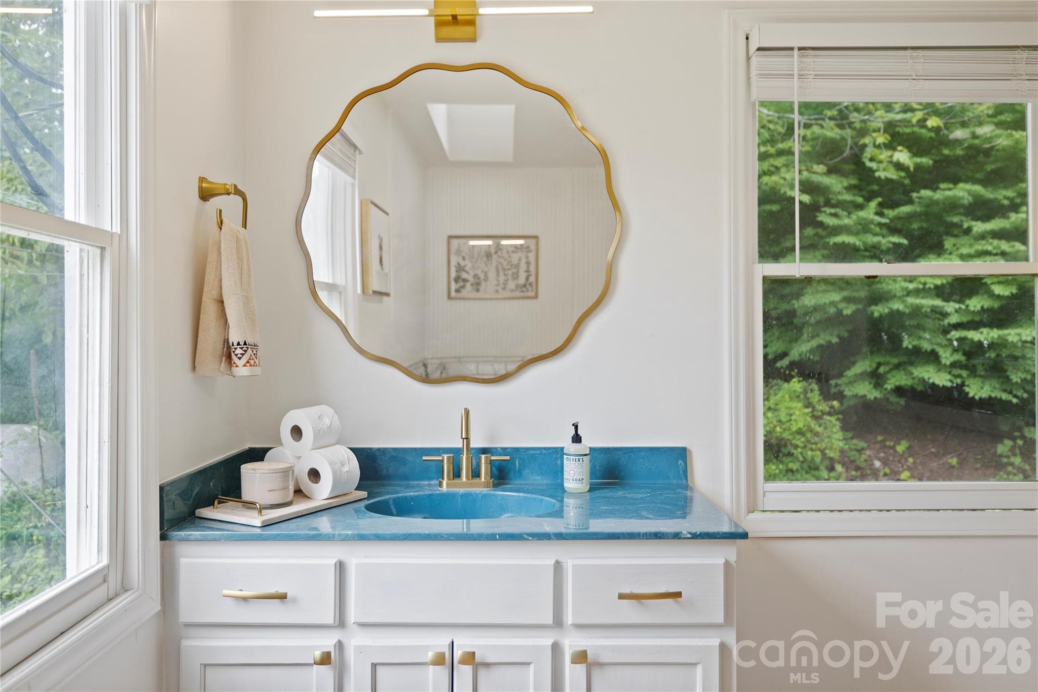 Upstairs Bathroom - 3954 NC 80 Highway, Bakersville