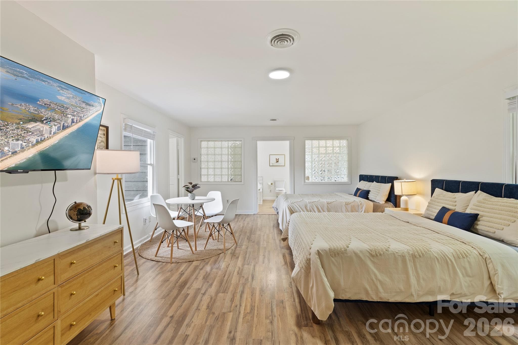 Bonus Room - 3954 NC 80 Highway, Bakersville