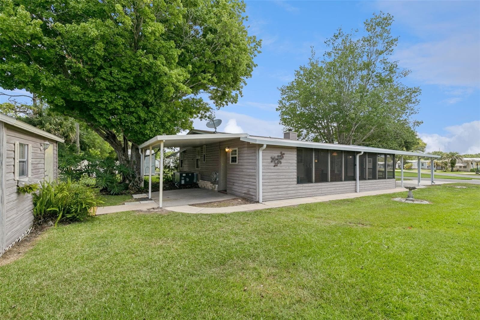 Manufactured Home at 938 BLUE HERON BLVD, OSTEEN, photo 19 of 42