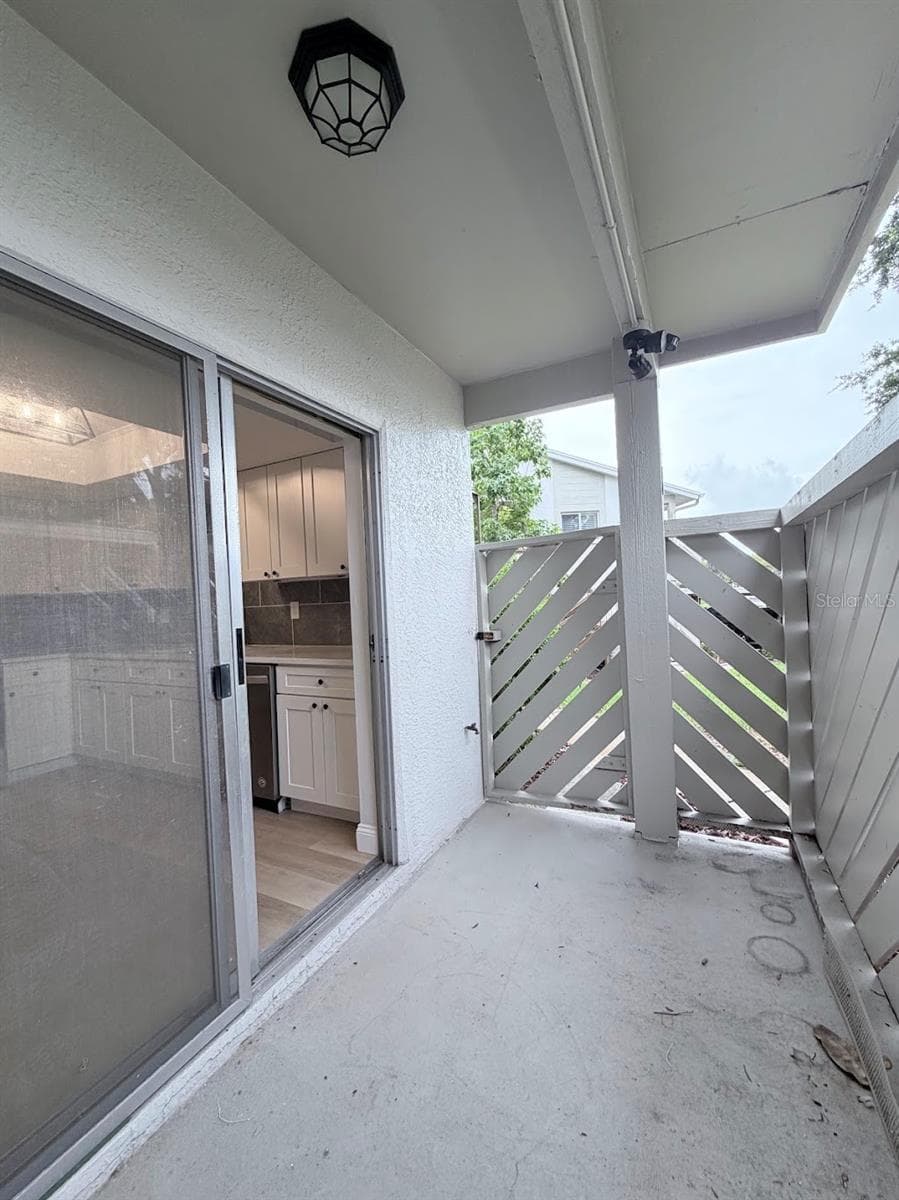 Condominium at 12406 EAGLESWOOD DR #B, HUDSON, photo 6 of 25