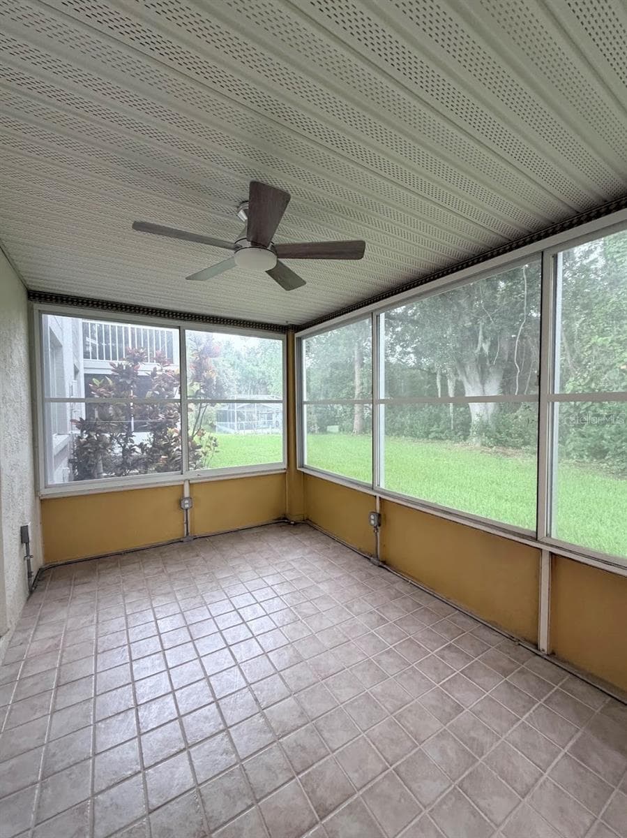 Condominium at 12406 EAGLESWOOD DR #B, HUDSON, photo 22 of 25