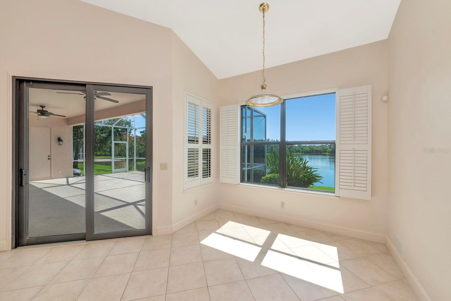 Single Family Residence at 2012 ISLAND ESTATES DR, PARRISH, photo 13 of 29