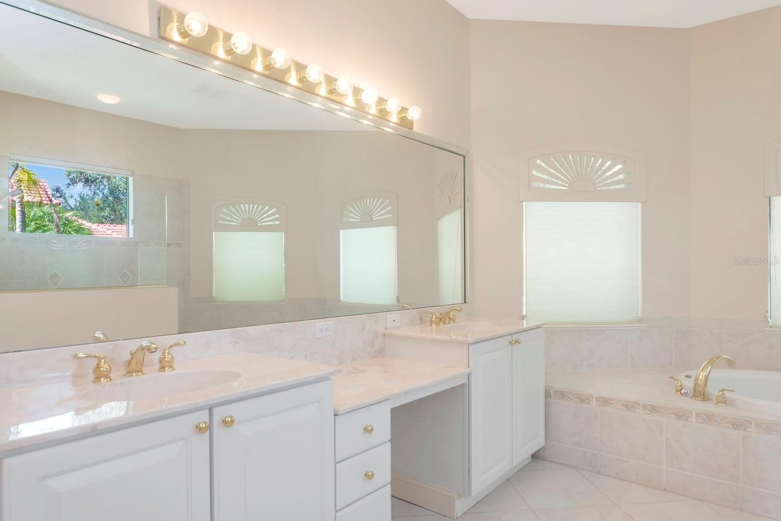 Single Family Residence at 2012 ISLAND ESTATES DR, PARRISH, photo 22 of 29