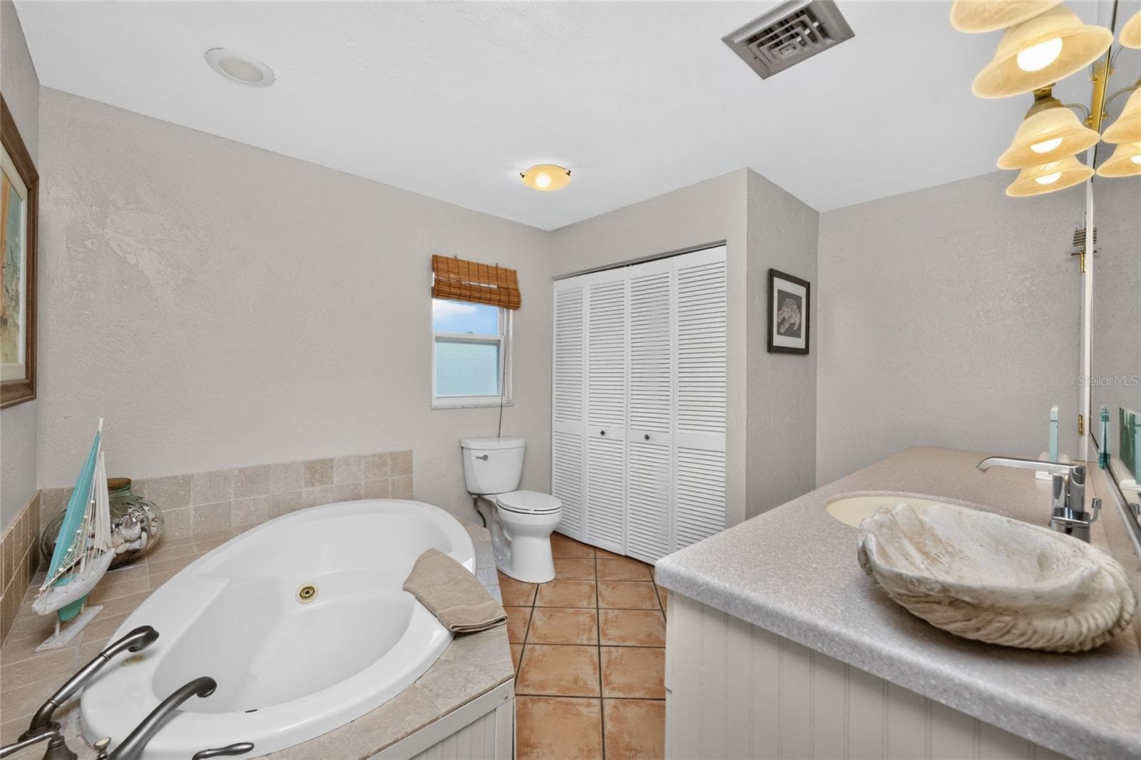 1120 Gulf Blvd - Main House - Suite 5 Primary Bathroom - 1120 GULF BLVD, ENGLEWOOD