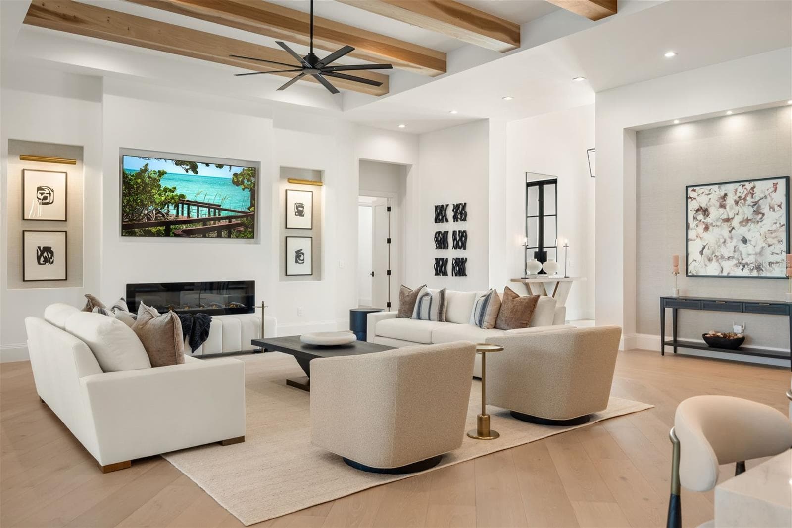 Single Family Residence at 15850 HAMPTON VIEW CT, FORT MYERS, photo 3 of 50