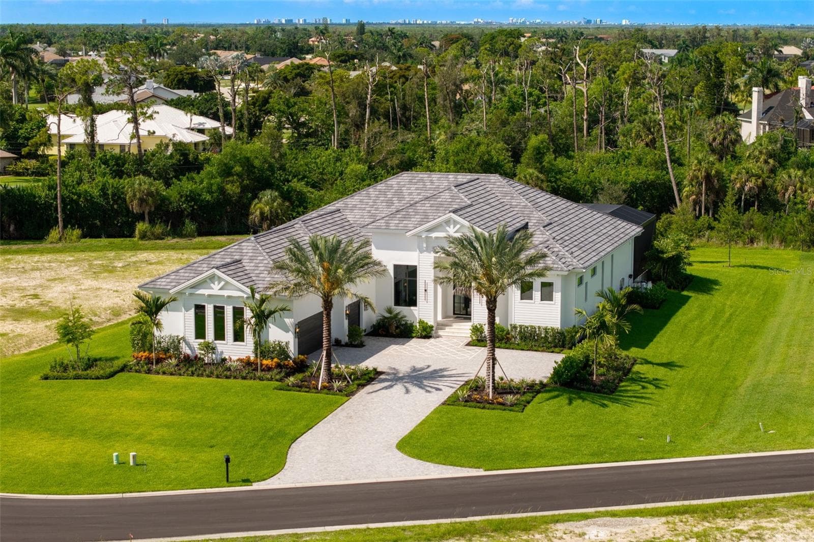 Single Family Residence at 15850 HAMPTON VIEW CT, FORT MYERS, photo 5 of 50