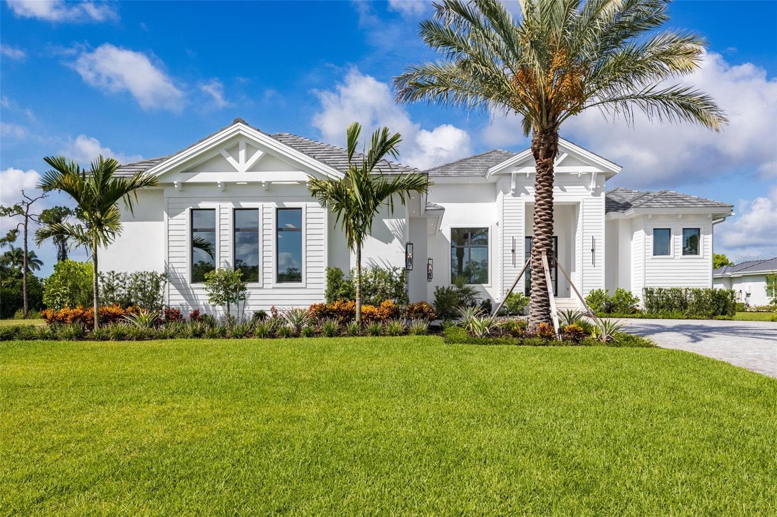 Single Family Residence at 15850 HAMPTON VIEW CT, FORT MYERS, photo 6 of 50