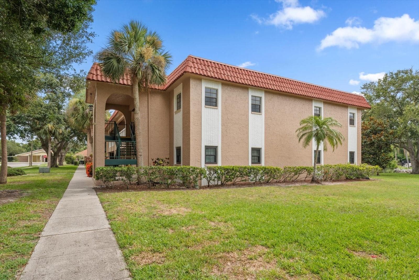 Condominium at 1750 BELLEAIR FOREST DR #B8, BELLEAIR, photo 3 of 43