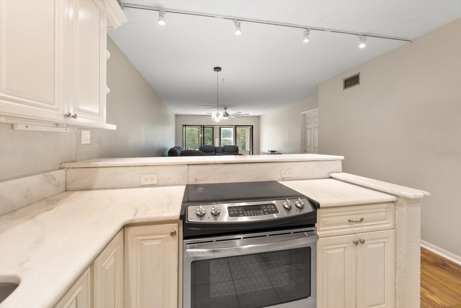 Condominium at 1750 BELLEAIR FOREST DR #B8, BELLEAIR, photo 11 of 43