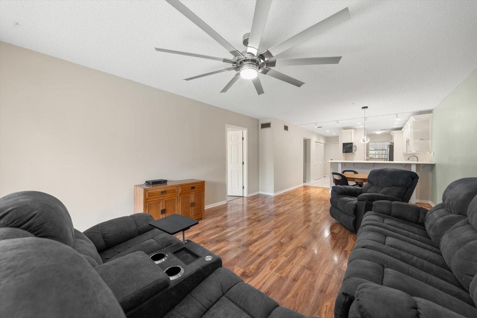Condominium at 1750 BELLEAIR FOREST DR #B8, BELLEAIR, photo 20 of 43