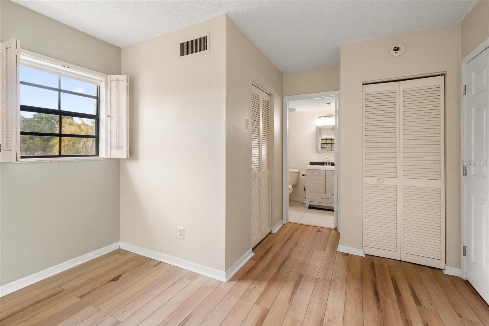 Condominium at 1750 BELLEAIR FOREST DR #B8, BELLEAIR, photo 27 of 43