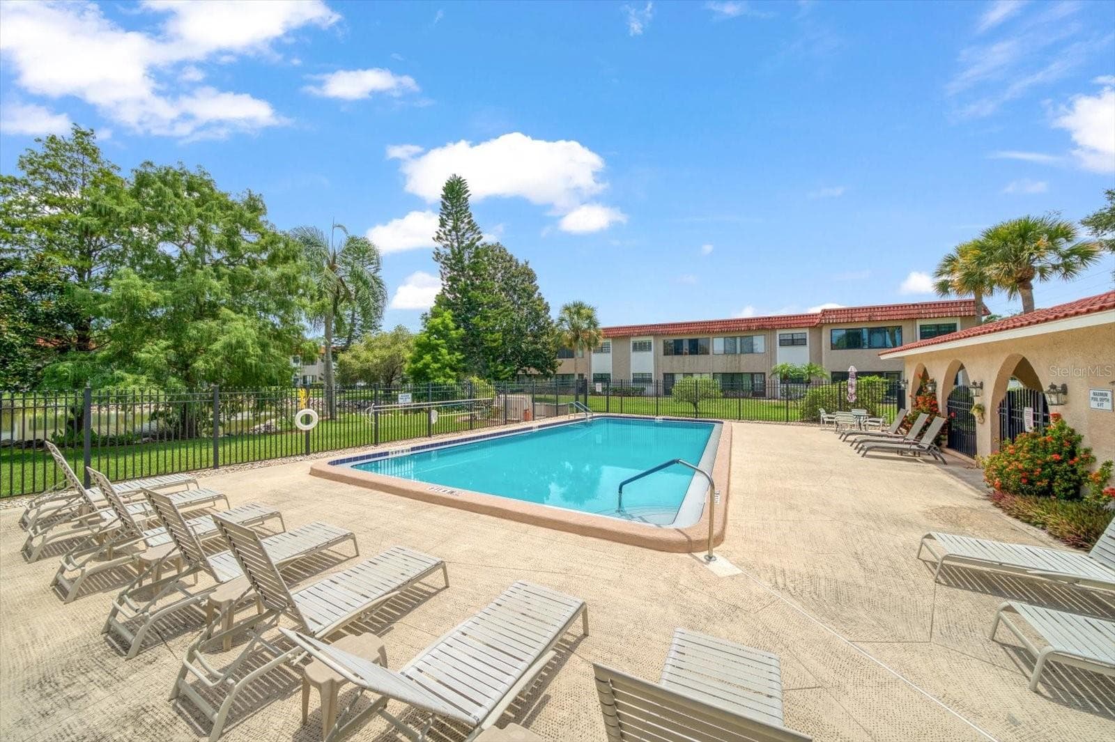 Condominium at 1750 BELLEAIR FOREST DR #B8, BELLEAIR, photo 38 of 43
