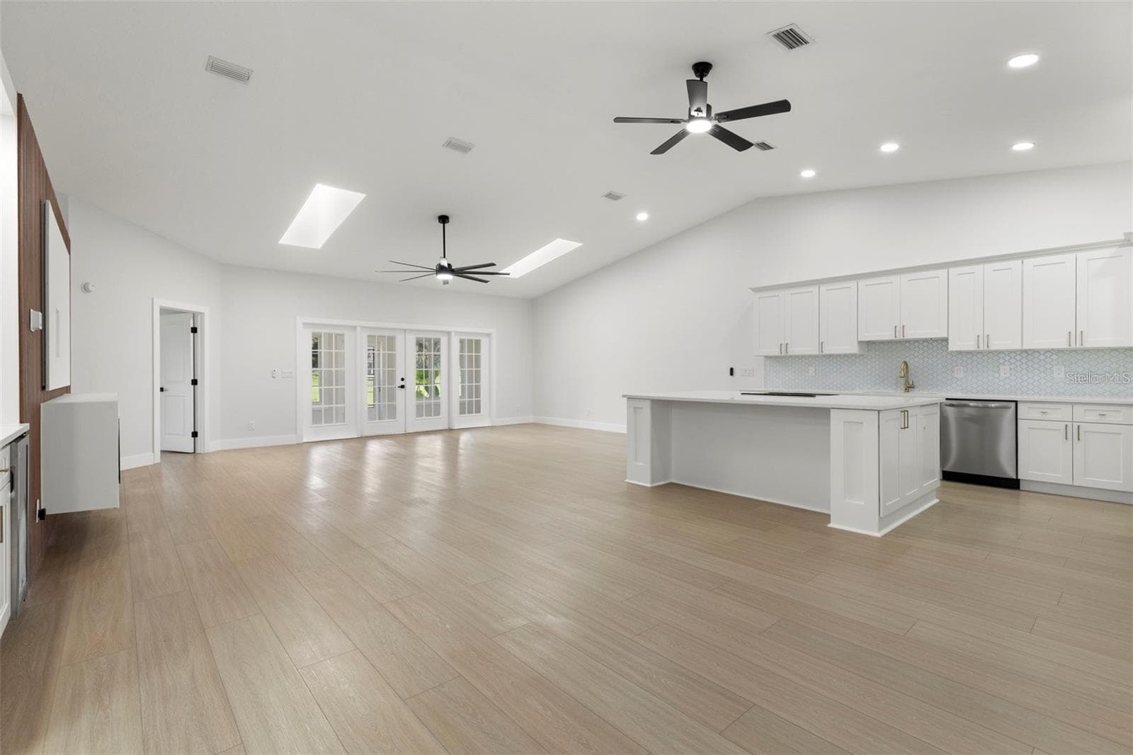 Single Family Residence at 6549 BRENTWOOD DR, ZEPHYRHILLS, photo 4 of 41