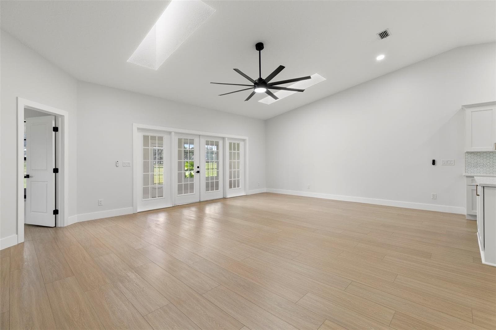 Single Family Residence at 6549 BRENTWOOD DR, ZEPHYRHILLS, photo 6 of 41