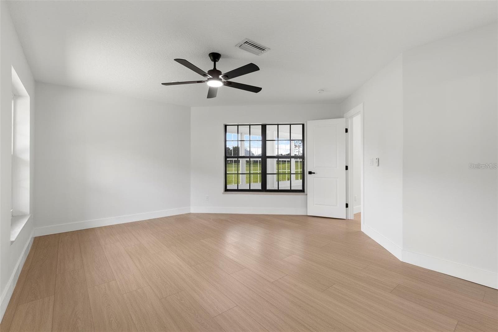 Single Family Residence at 6549 BRENTWOOD DR, ZEPHYRHILLS, photo 17 of 41