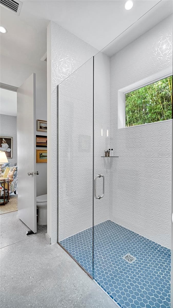 Jack & Jill Bath - 462 W LYMAN AVE, WINTER PARK