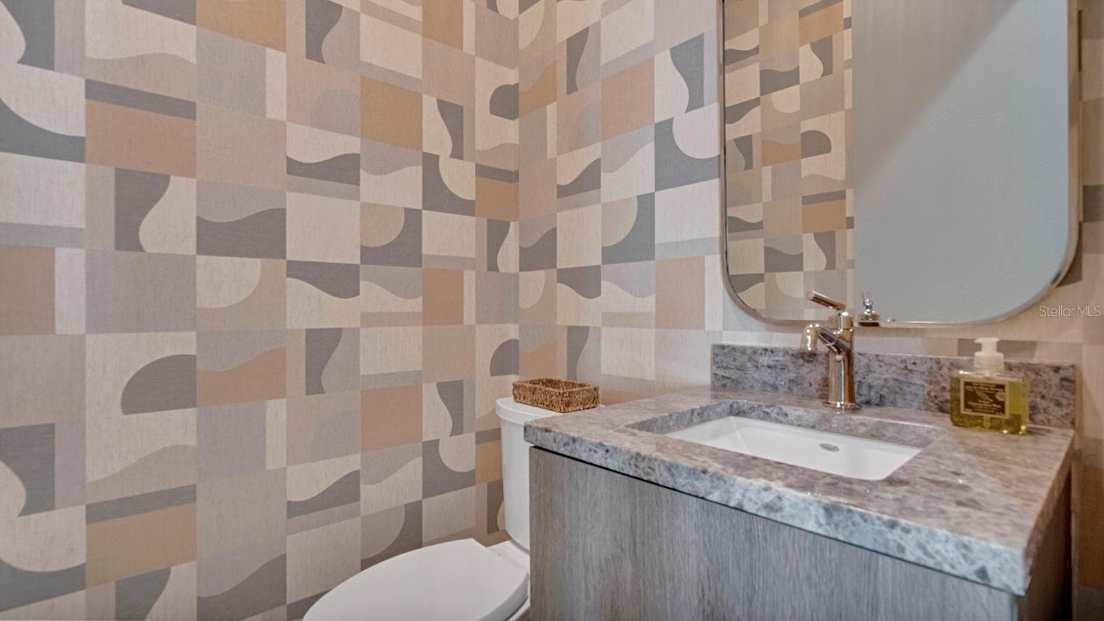 Powder Bath - 462 W LYMAN AVE, WINTER PARK