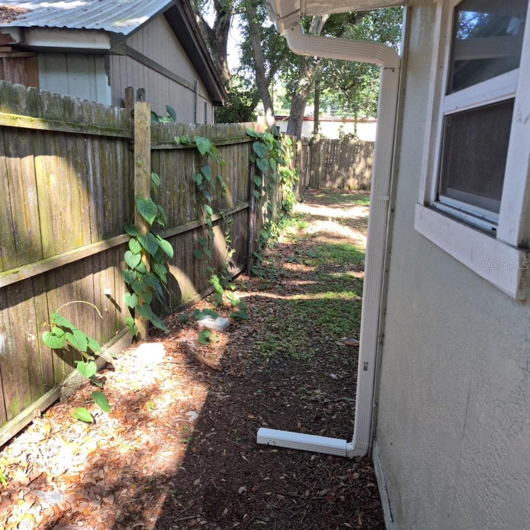 Single Family Residence at 7409 RHODE ISLAND DR, TAMPA, photo 14 of 16