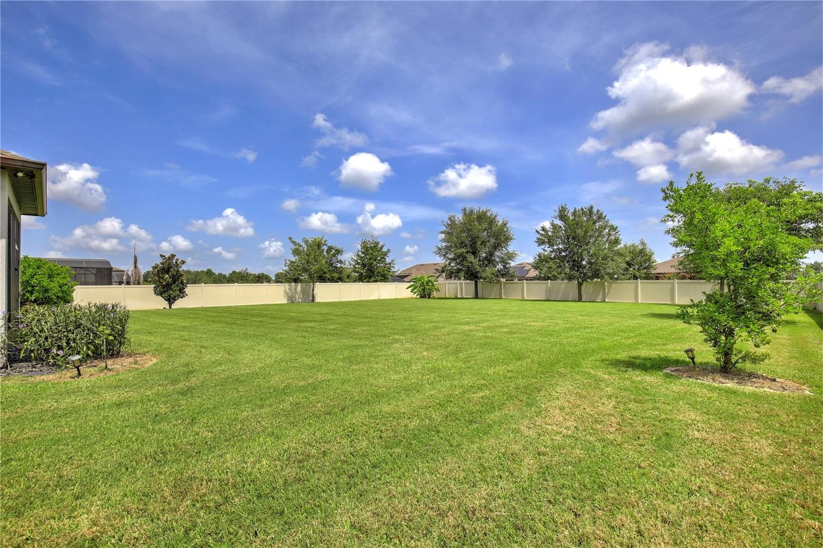 HUGE YARD - 3266 KAYAK WAY, ORLANDO