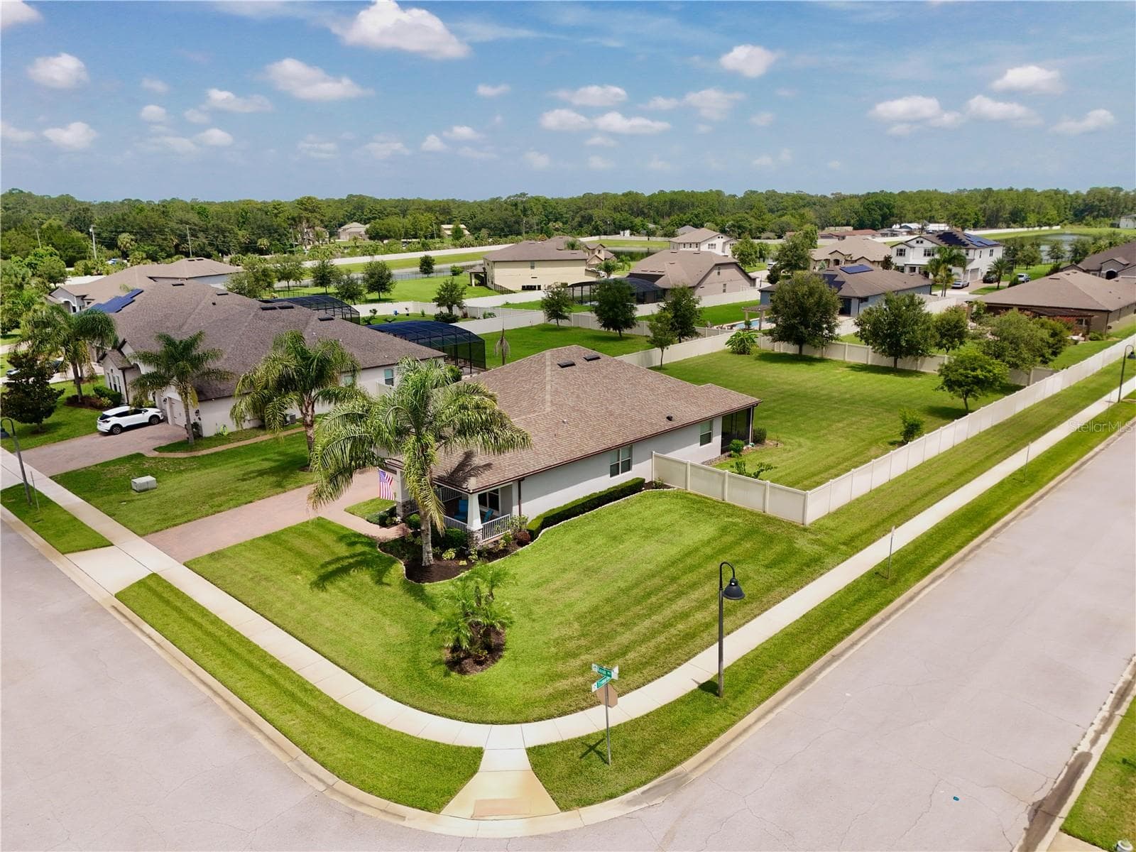 PERFECTLY FENCED ON A CORNER - 3266 KAYAK WAY, ORLANDO