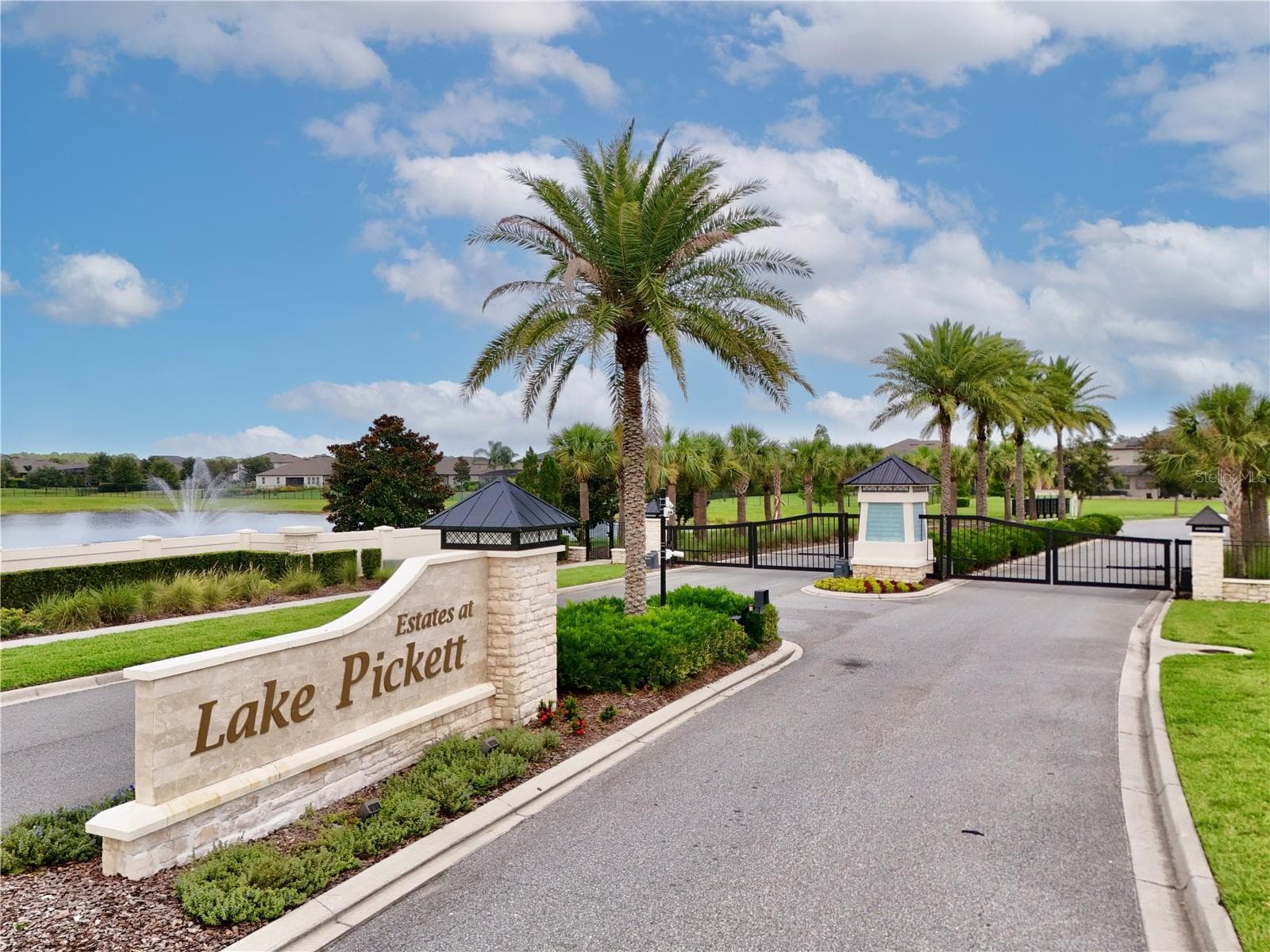 ESTATES AT LAKE PICKETT ENTRANCE - 3266 KAYAK WAY, ORLANDO