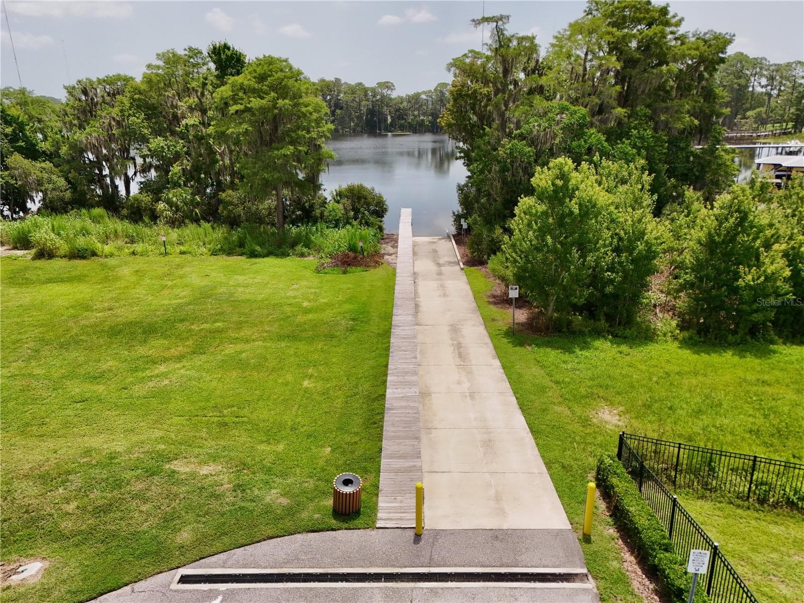 COMMUNITY BOAT DOCK - 3266 KAYAK WAY, ORLANDO