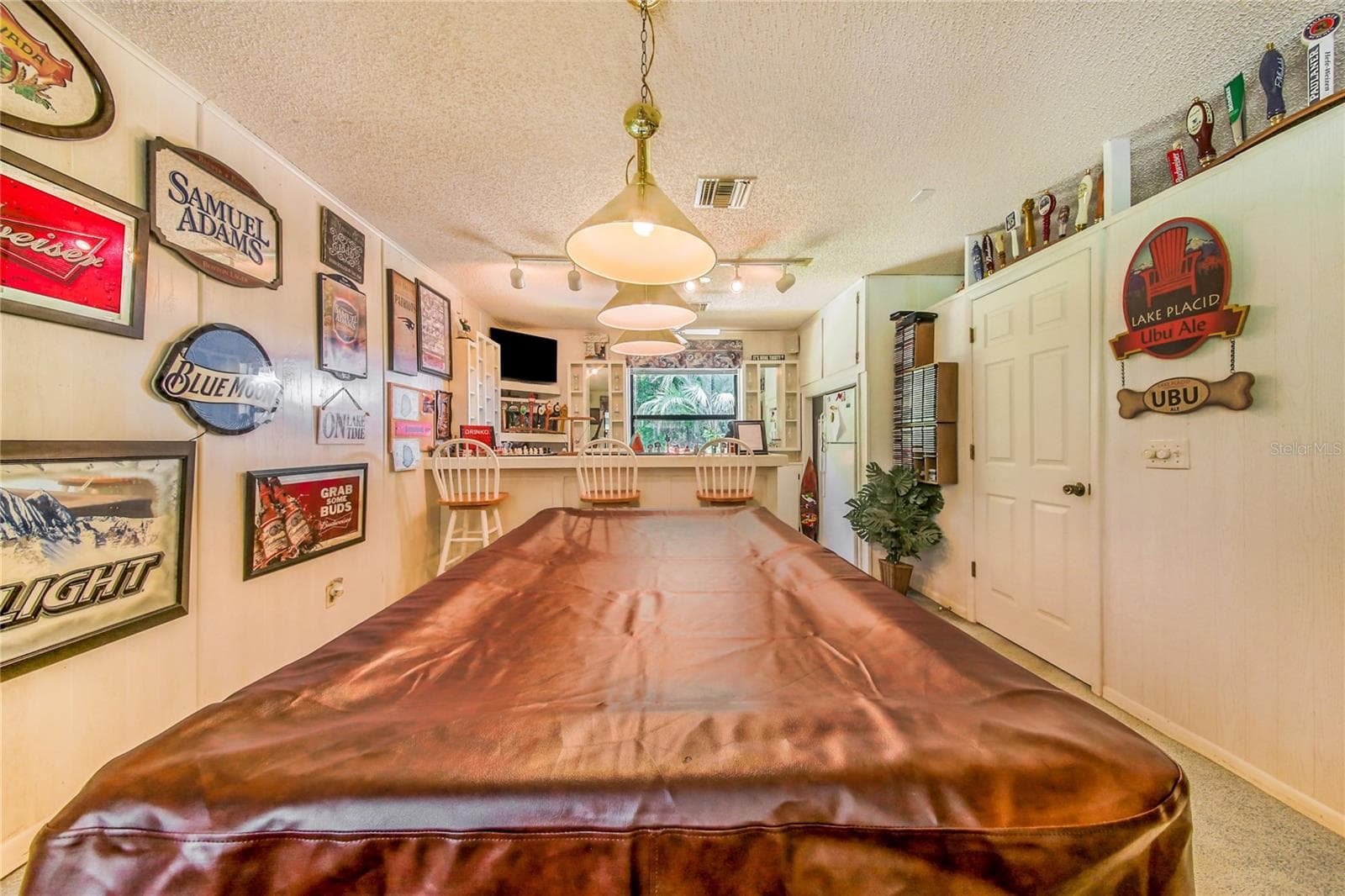 Single Family Residence at 6168 ARBOREA DR, INDIAN LAKE ESTATES, photo 11 of 53