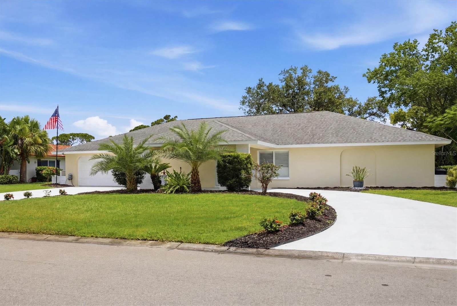 Welcoming Portico-Offering a Covered Arrival Experience. - 3900 TORREY PINES BLVD, SARASOTA