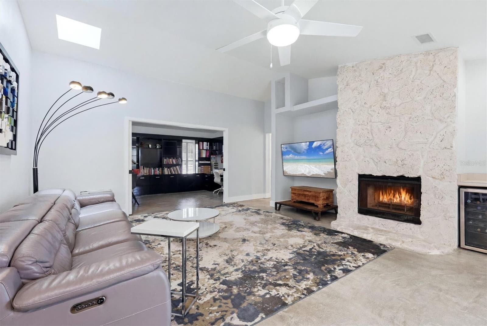 Cozy Wood Burning Fireplace - 3900 TORREY PINES BLVD, SARASOTA