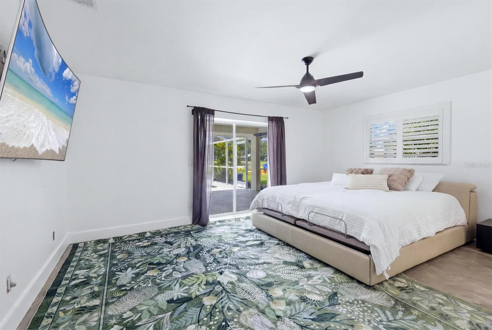 Spacious Primary Bedroom with Pool & Golf Course Views. - 3900 TORREY PINES BLVD, SARASOTA