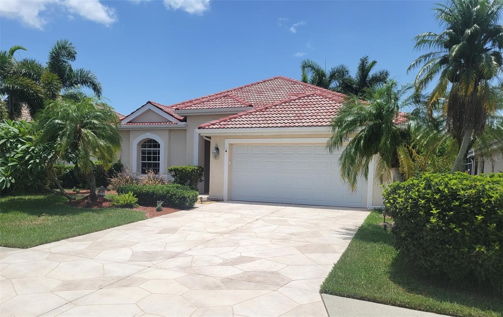 Single Family Residence at 6828 WINSLOW ST, SARASOTA, photo 2 of 36