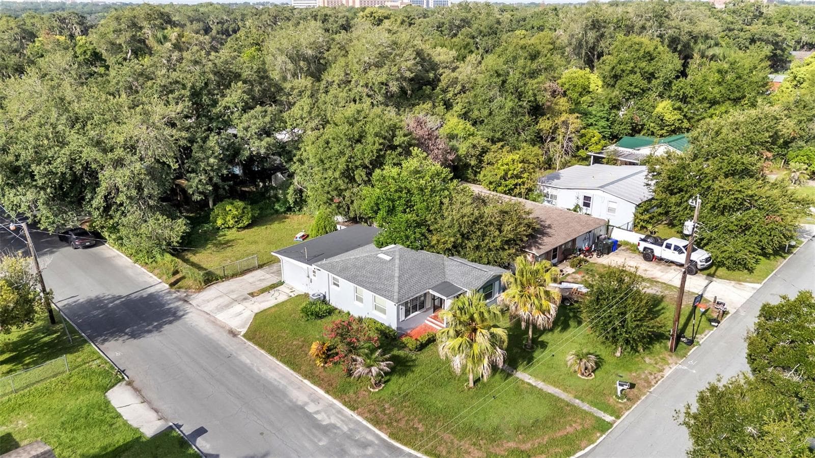 Single Family Residence at 861 E LOWELL ST, LAKELAND, photo 50 of 51