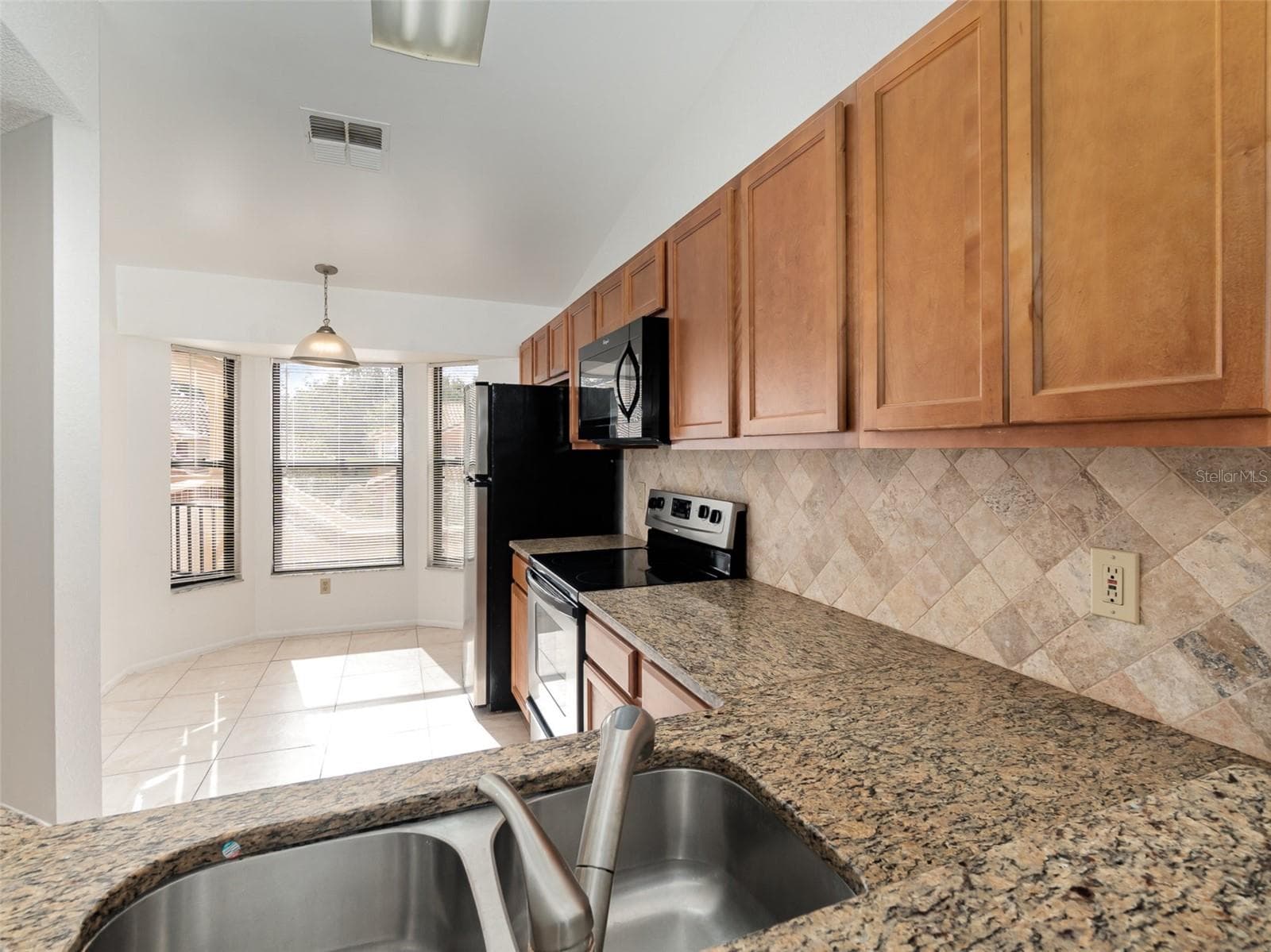 Condominium at 7654 SUGAR BEND DR DR #7654, ORLANDO, photo 5 of 28