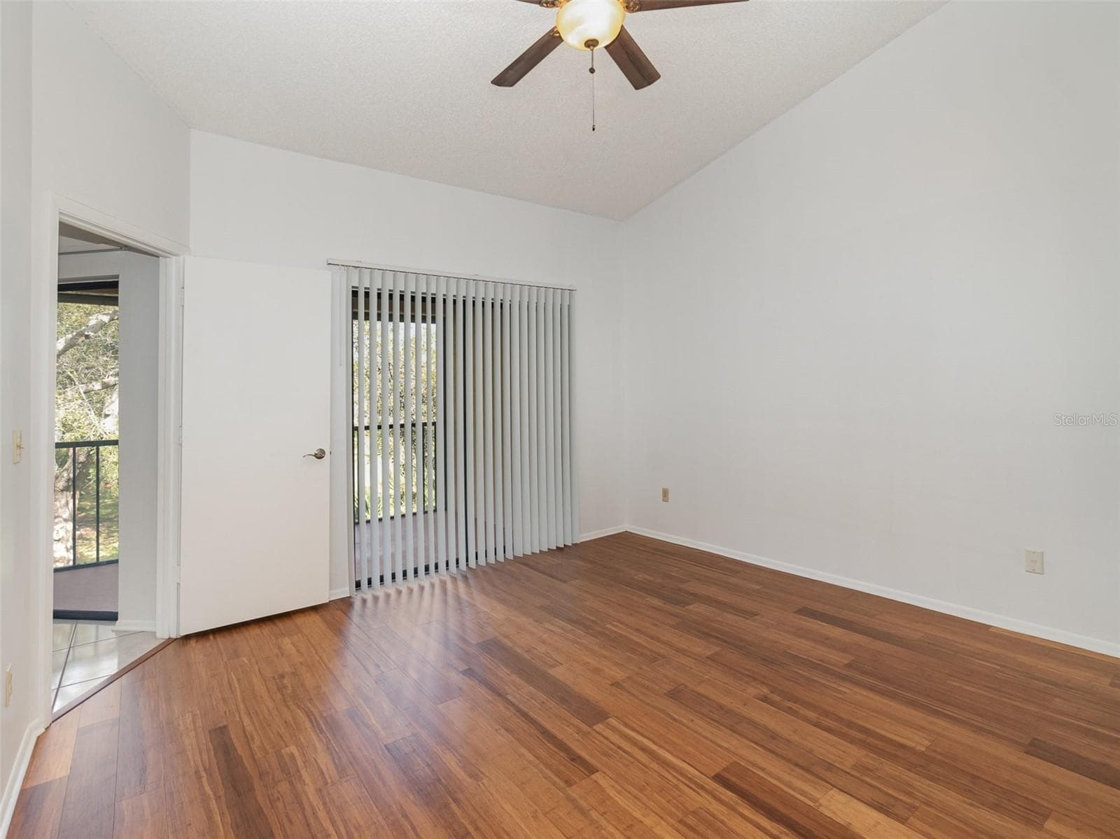 Condominium at 7654 SUGAR BEND DR DR #7654, ORLANDO, photo 9 of 28