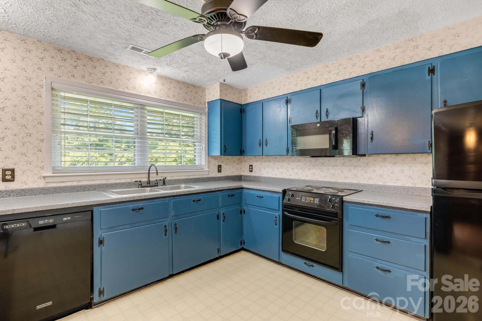Single Family Residence at 63 Baker Place, Asheville, photo 17 of 48